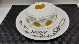 鹿児島 デイサービス スター倶楽部の8月の誕生ケーキ